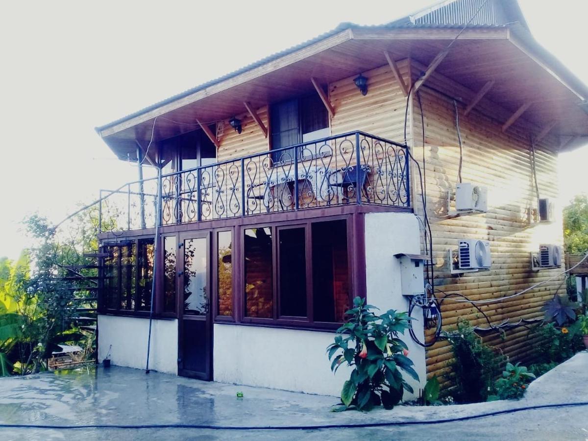 Hôtel Гостевой Дом Исмаил à New Athos Extérieur photo